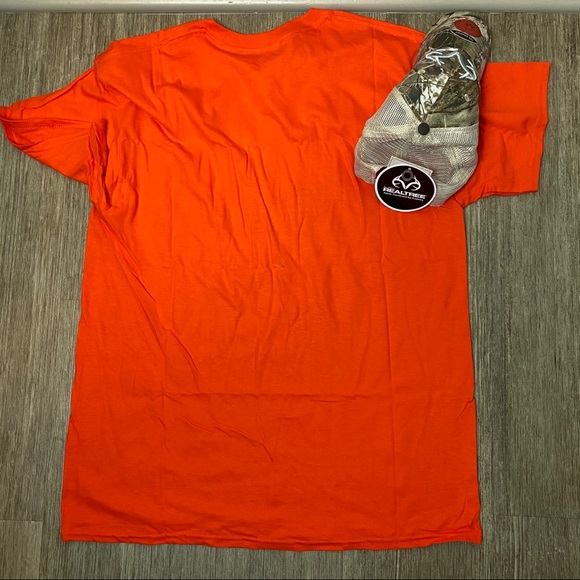 Realtree Men’s Shirt & Cap Bundle - Picture 2 of 2